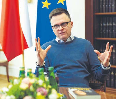 Polacy nie ufają Hołowni? Nowy sondaż bezkompromisowy – wyniki mówią same za siebie