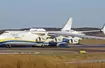Antonow An-225 na lotnisku w Sztokholmie