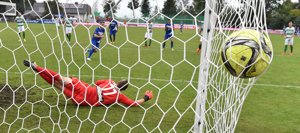 Puchar Polski: Lechia skompromitowała się w Niepołomicach. Puszcza wygrała w karnych