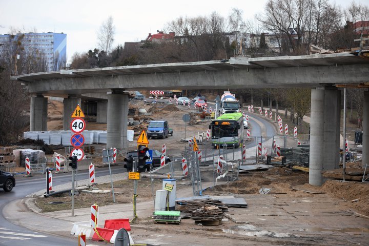 Kamienie milowe w inwestycji tramwajowej. Wiemy, kiedy zakończą się prace na estakadzie [ZDJĘCIA]