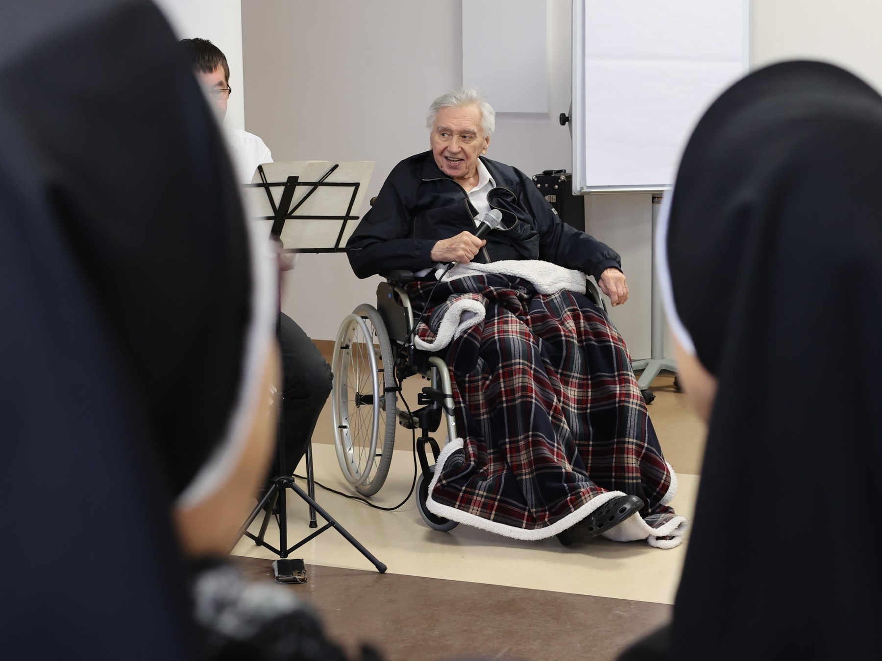 Český spevák a herec Josef Zíma.