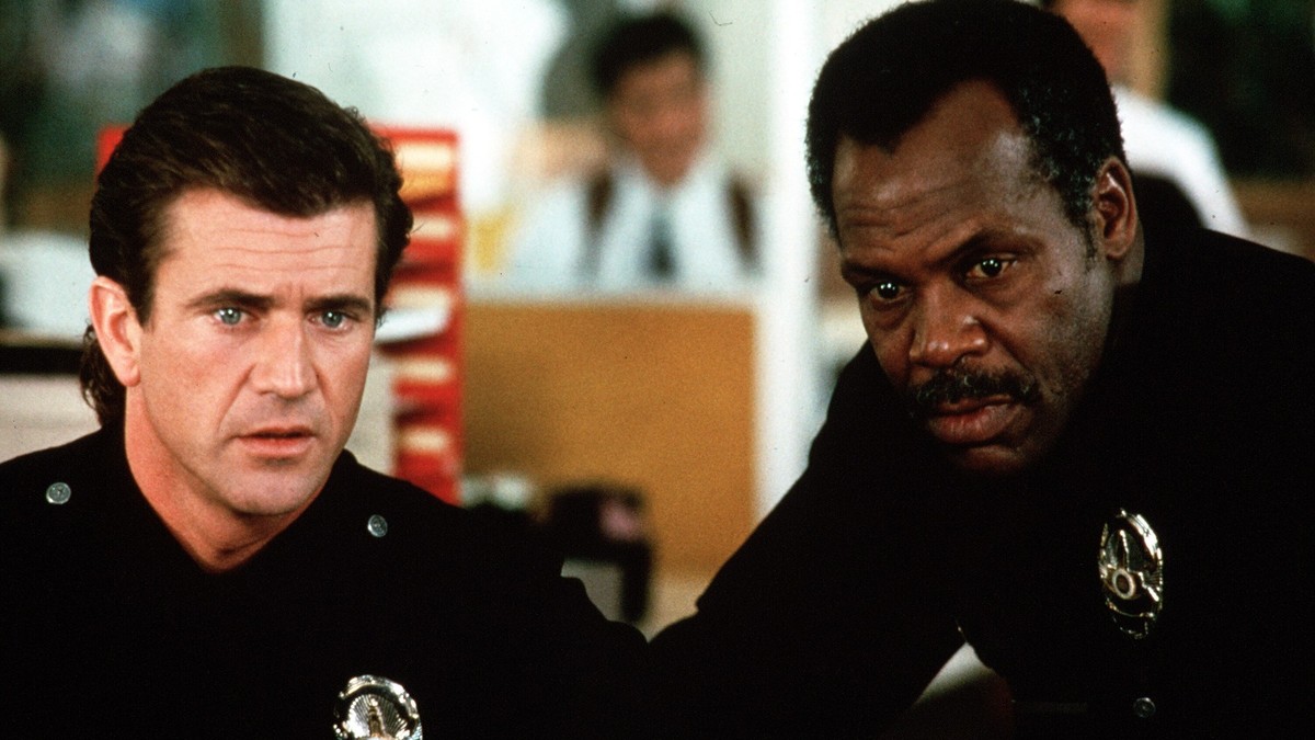 Deni Glover i Mel Gibson u filmu "Smrtonosno oružje"