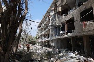 Trump grozi kolejnymi atakami na Iran, świat wzywa do deeskalacji konfliktu