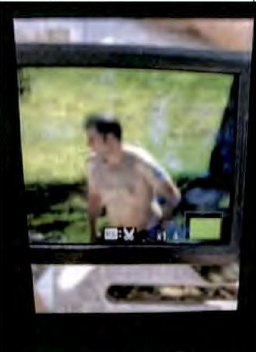 Fotografije Alana Kožara i Damira Hadžića u njihovoj vili tokom praćenja: Zabranjeno preuzimanje fotografija bez dozvole redakcije "Blic"