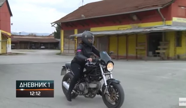 Jelena, vozačka dozvola