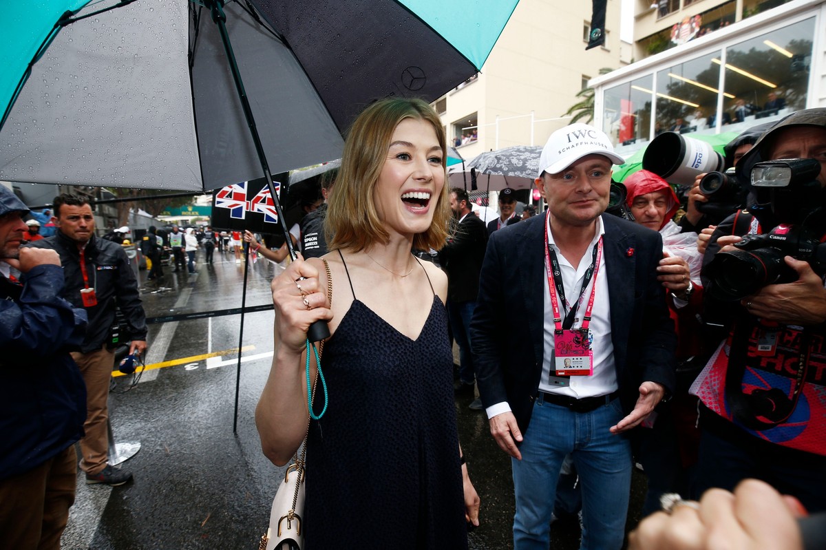 Buran ljubavni život Rozamund Pajk - Žena.rs