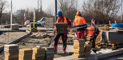 Całe rondo Żegrze znów dla aut