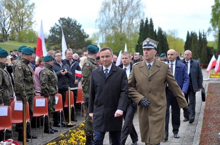 Prezydent Andrzej Duda w Starych Łysogórkach
