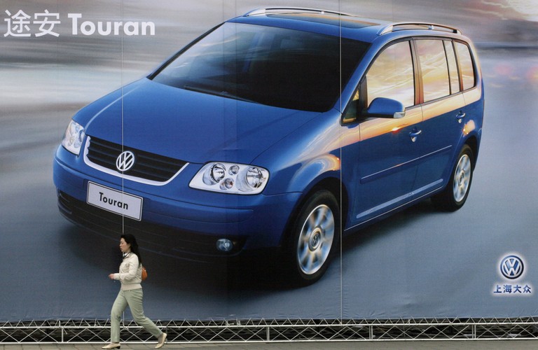 Volkswagen touran 
8. miejsce na liście złodziejskich hitów - to największy awans w całym zestawieniu! Van niemieckiego producenta wskoczył do top 10 z 15. miejsca w 2011 roku. Jak ustalił portal dziennik.pl od stycznia do końca września 2012 roku zniknęło 209 sztuk tego auta.