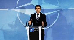 Szef NATO grozi Asadowi: Jeśli użyje broni chemicznej...