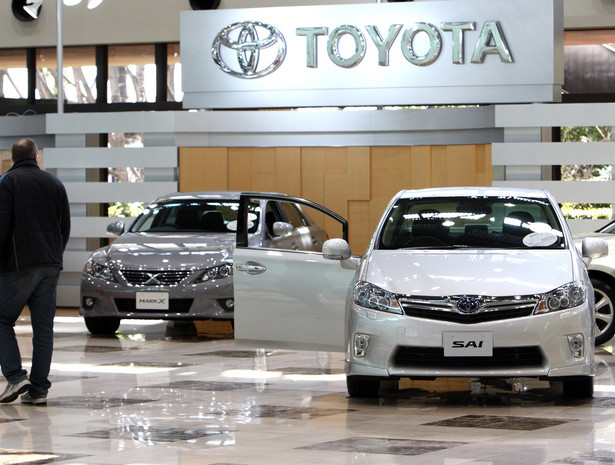 Pozycję wicelidera utrzymała Toyota, która sprzedała 9558 aut - o 10,20 proc. więcej niż przed rokiem.