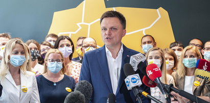 Hołownia namawia do masowego szczepienia Polaków
