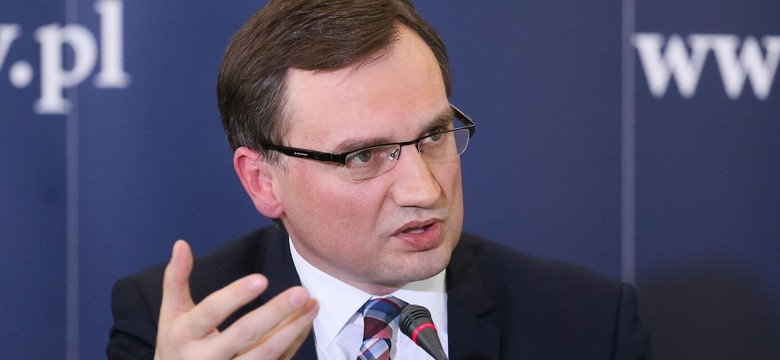 Ziobro wzywa Schetynę, by "zdyscyplinował" Hannę Gronkiewicz-Waltz