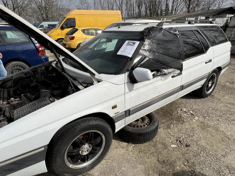 Nadpleśniały Citroen XM Break? Sprzedany za 4,6 tys. zł!