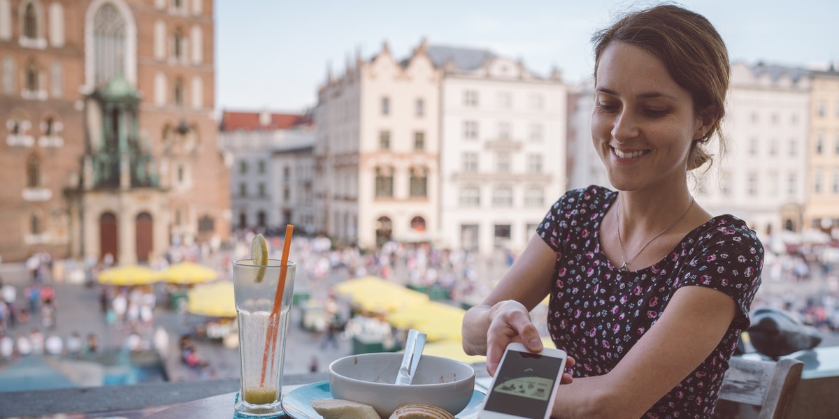 Posiadacze kont i aplikacji Revolut w Polsce wykonali tylko w czerwcu transakcje o wartości 1 miliarda złotych