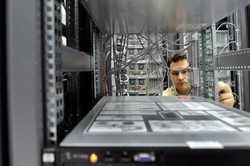 CERN: są sygnały, że bozon Higgsa istnieje