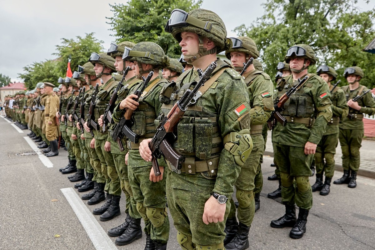 Białoruś odsuwa manewry Zapad-2025 od granicy z Polską