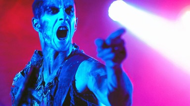 "Nergal" sprzątający obok kościołów. Tego chce poseł PiS