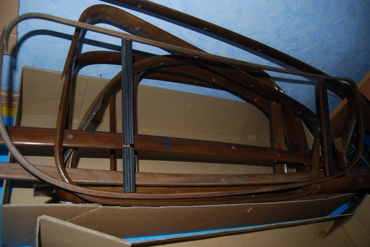 Elementy cadillaca kupionego dla Marszałka Józefa Piłsudskiego - stan obecny