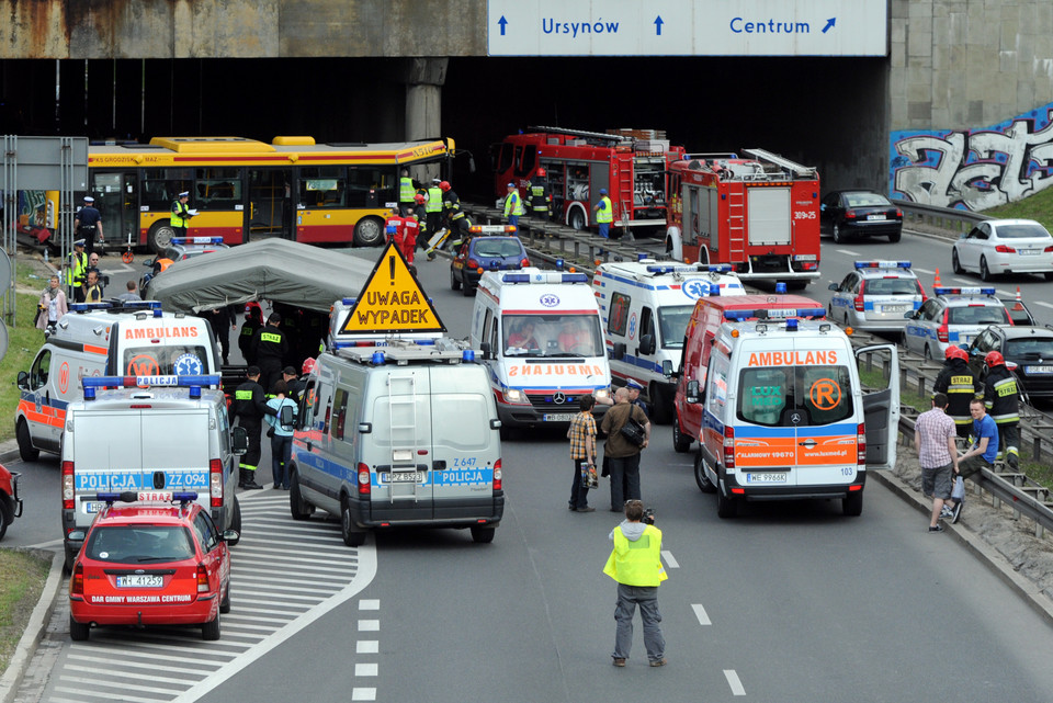 WARSZAWA WYPADEK AUTOBUSU