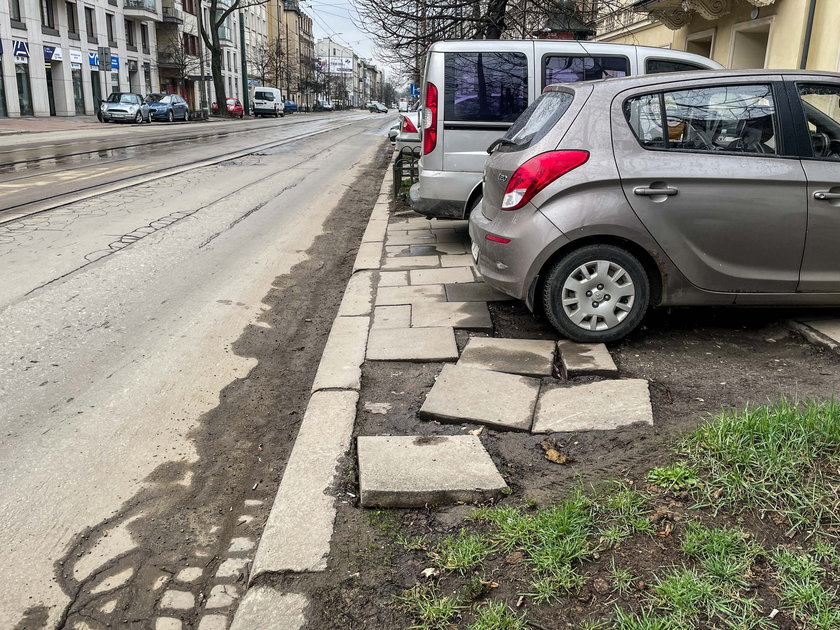 Ulica Kościuszki dziurawa jak szwajcarski ser