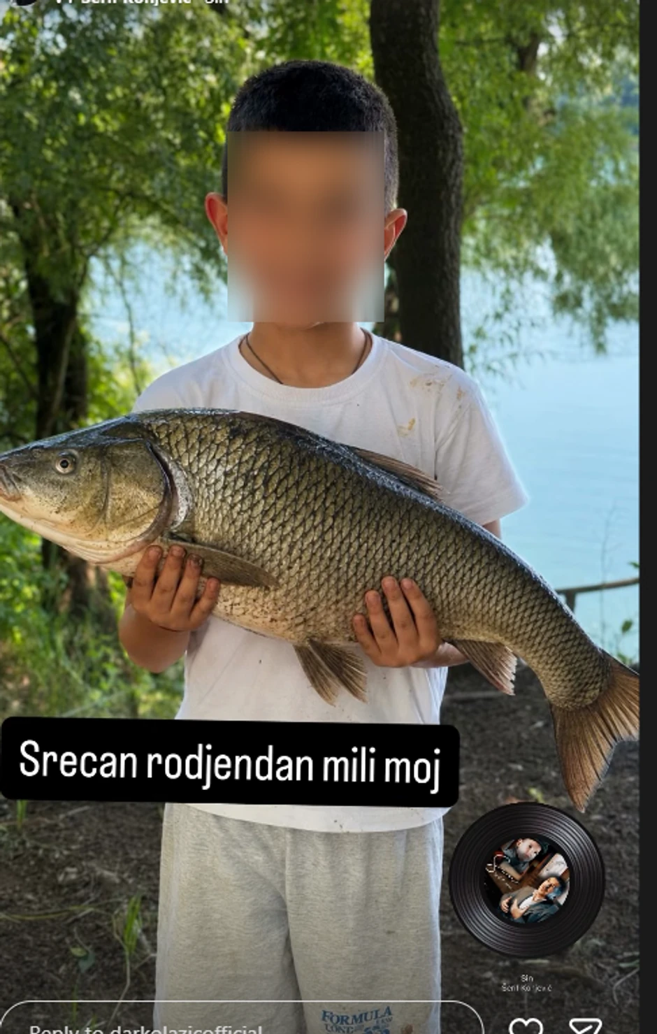 Sin Darka Lazića proslavlja rođendan