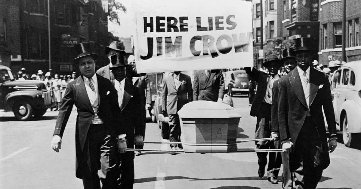 From separate hotels to cemeteries, striking historical photos show ...