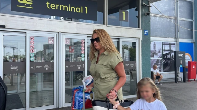 Jovana Cvijanović: "Sa Sofijom Janićijević su dva brata bila intimna u lokalu!"