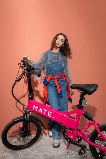 Döbrösi Laura: „Elkezdtem a fényre hozni az elzárt részeimet”