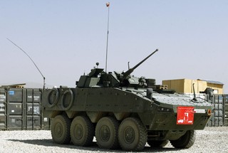 Bojowy Rosomak jedzie do Indii