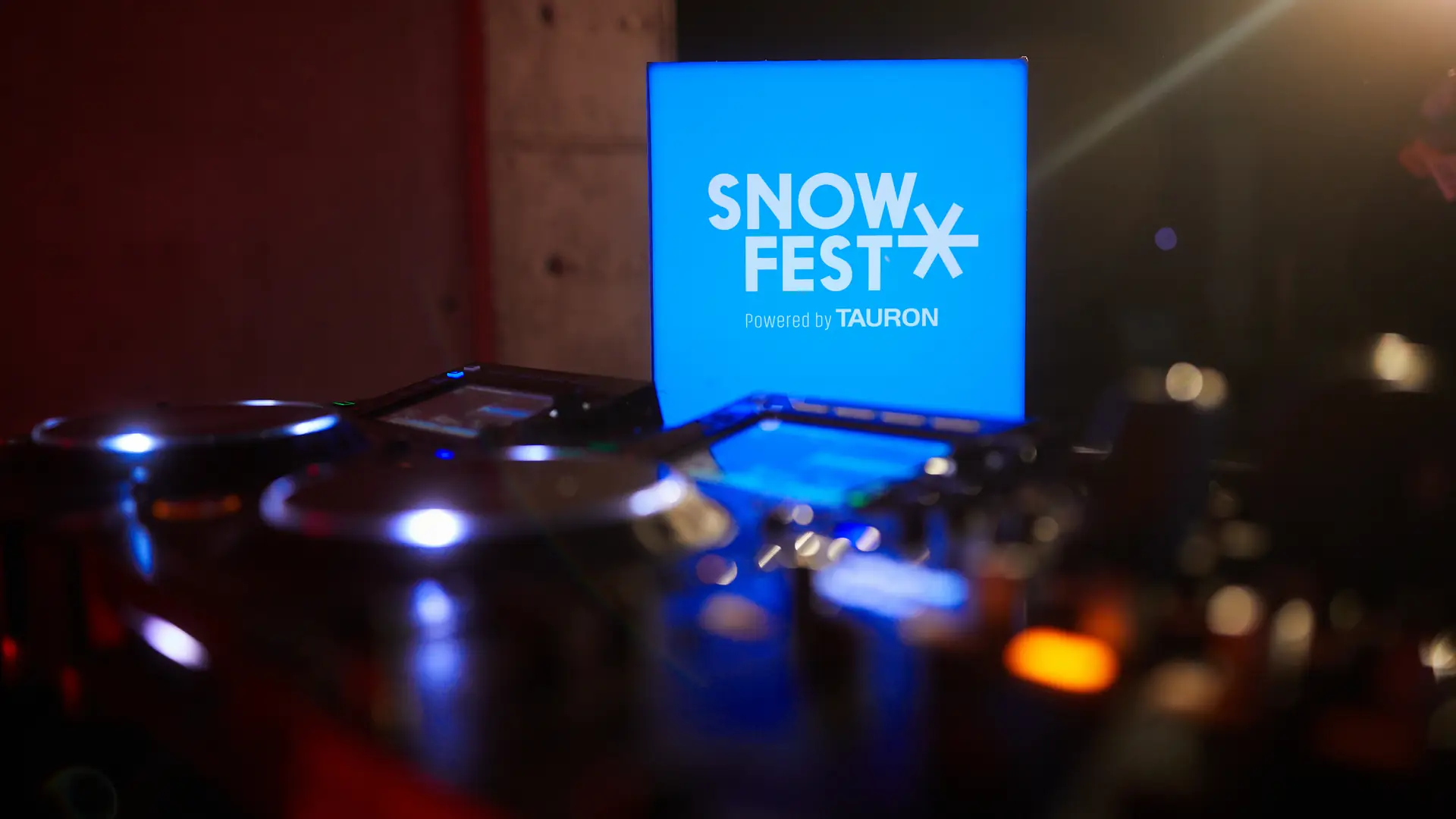 Zimowy festiwal w ciepłym mieszkaniu. SnowFest w tym roku odpala się online