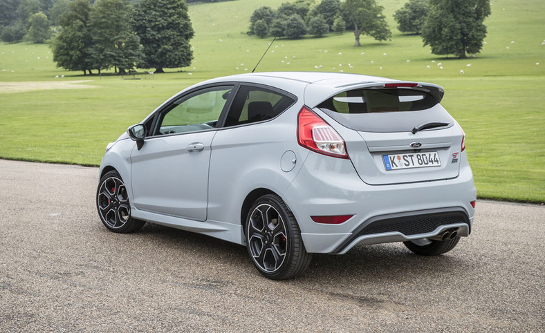 Ford Fiesta ST200 - jeszcze więcej zabawy