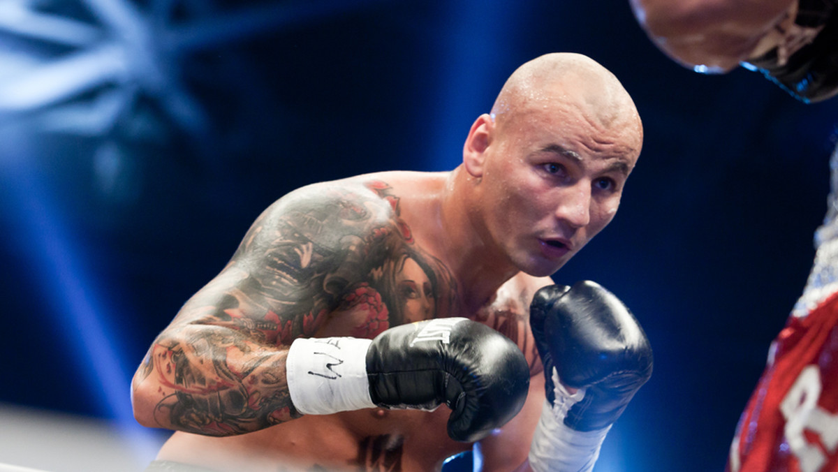 Artur Szpilka (11-0, 9 KO) w sobotni wieczór podczas gali "Starcie Tytanów" wygrał w łódzkiej Atlas Arenie z doświadczonym Jameelem McClinem z USA jednogłośnie na punkty 98:93, 98:94, 97:94. Była to najtrudniejsza walka utalentowanego Polaka w zawodowej karierze, jak sam przyznał, przypłacił ją prawdopodobnie pękniętą szczęką.