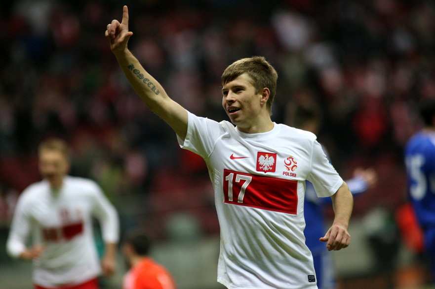 Jakub Kosecki cieszy się z jedynego gola w reprezentacji Polski (przeciwko San Marino w 2013 r.)