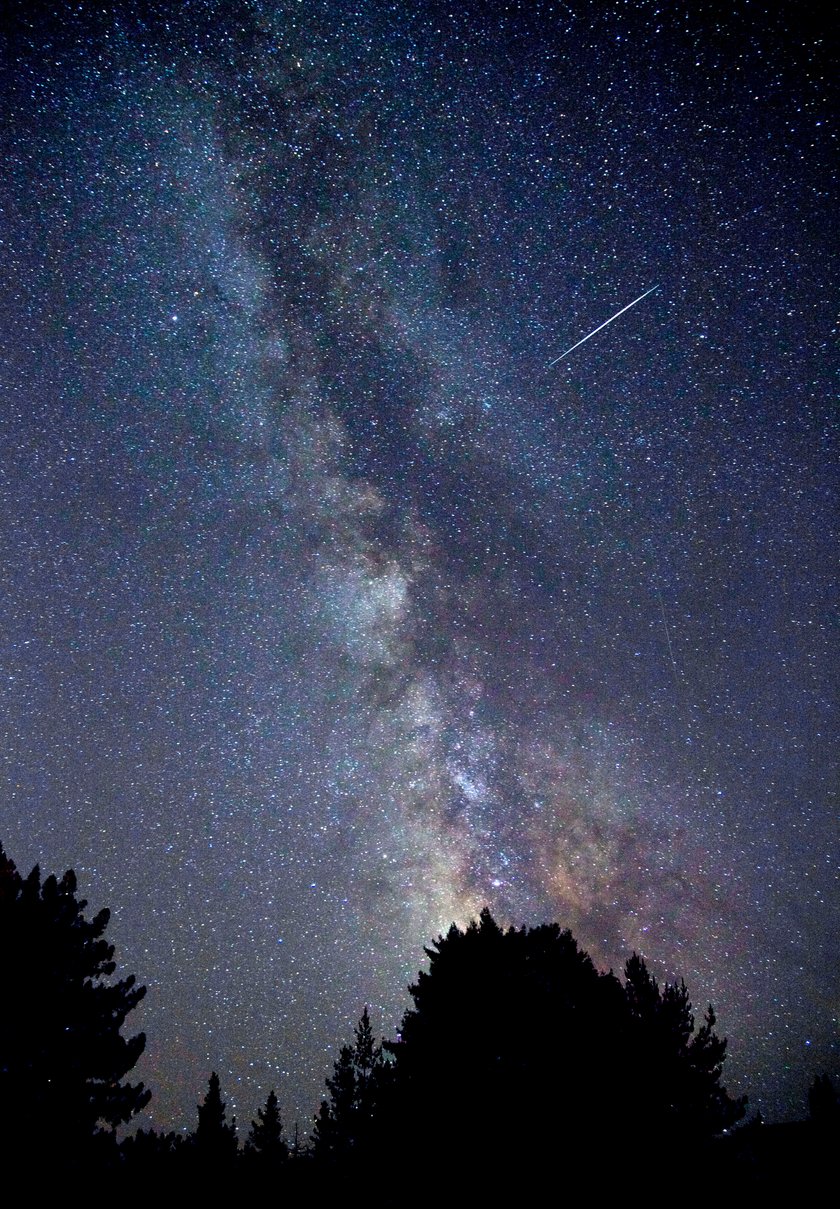 Zobacz rój Perseidów