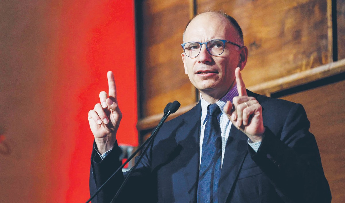 Lider centrolewicy Enrico Letta chce na ostatniej prostej zawalczyć o głosy młodych
