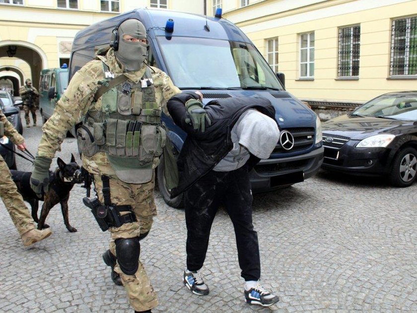 Policjanci rozbili gang handlarzy narkotyków