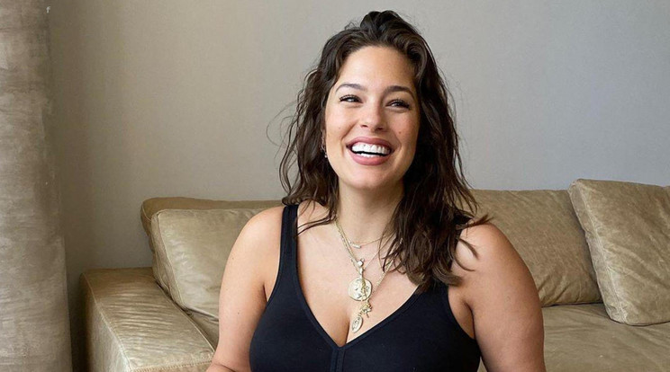 Ashley Graham egy újabb megosztó képet tett közzé /Fotó: Northfoto