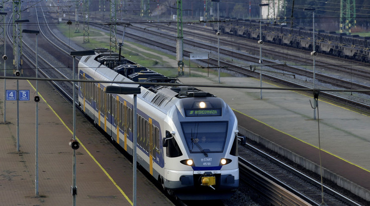 Az ország több pontján késnek a vonatok a zord időjárás miatt / Fotó: MTVA/Bizományosi/Jászai Csaba