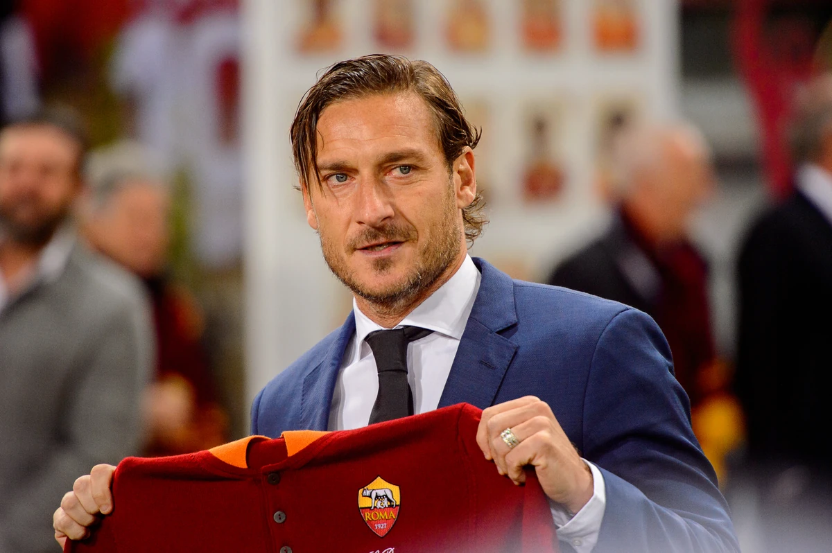 Od bohatera do zera. Francesco Totti pojechał do Moskwy
