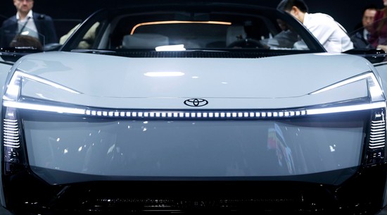 Znika wielki problem aut spalinowych. Toyota: Nowy silnik to ósmy cud świata