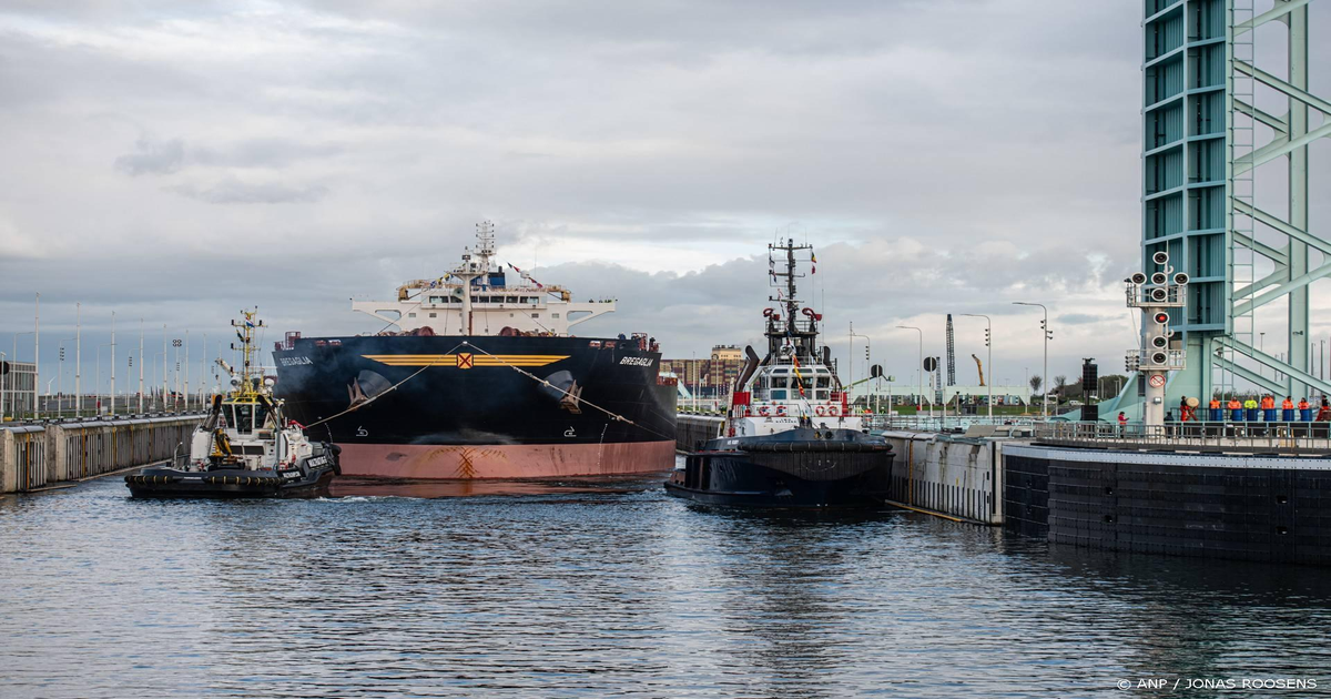 32-meer-ijzererts-stuwt-North-Sea-Port-ArcelorMittal-effect