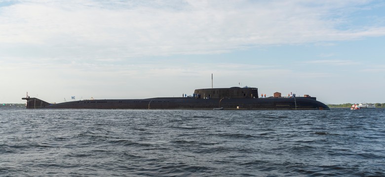 Rosyjski okręt podwodny na Morzu Bałtyckim. Szwedzkie wojsko: Jest przez nas śledzony