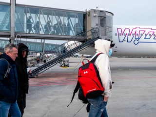 Gdyby Wizz Air wykazał się choć odrobiną dobrej woli, cały zaistniały problem zostałby zażegnany w zarodku. Zamiast tego węgierski przewoźnik wolał czekać, aż jedynym wyjściem dla pasażerów było uiszczenie kilkusetzłotowej opłaty dodatkowej