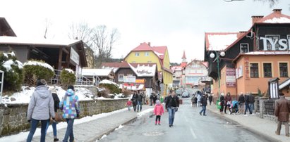 Oszuści polują na turystów w Karpaczu. Polka straciła prawie 2 tys. złotych