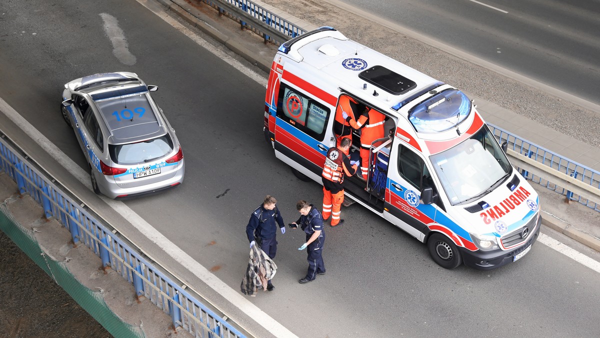 Wymusił pierwszeństwo na innym kierowcy. Zginęła jego pasażerka