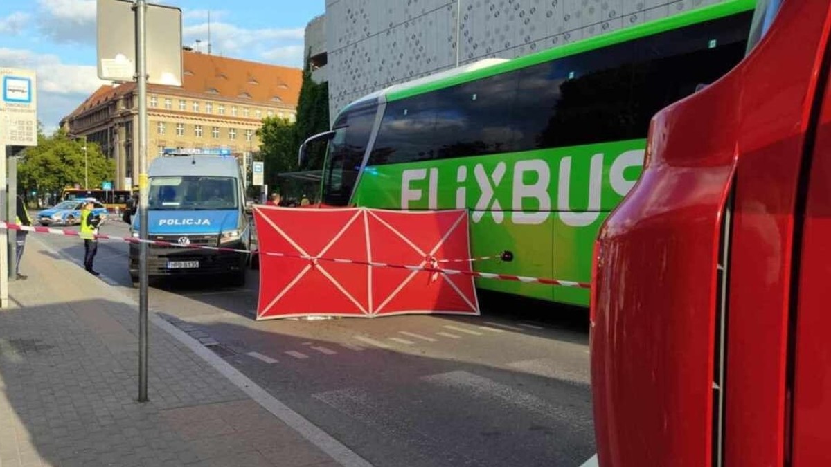 Tragedia w centrum Wrocławia. Kierowca Flixbusa śmiertelnie potrącił kobietę