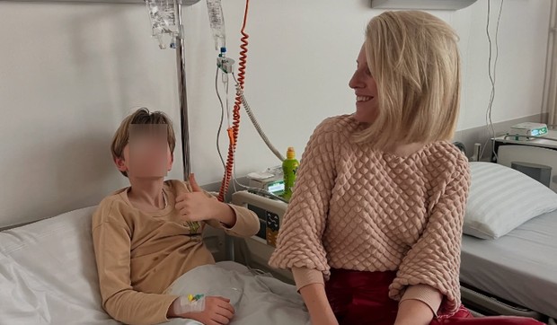 Ida sa sinom u bolnici