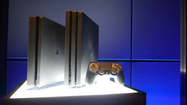 PlayStation 4 i PlayStation 4 Pro