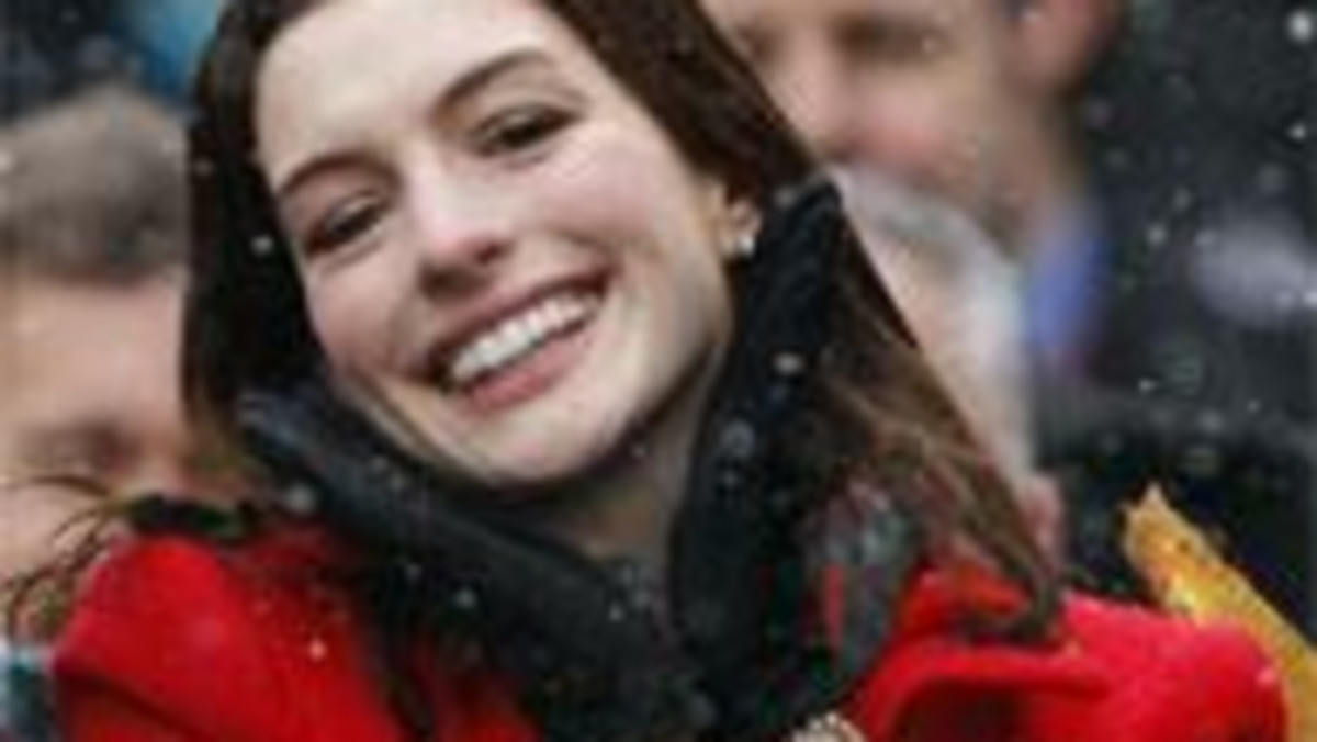 W czwartek, 28 stycznia, Anne Hathaway odebrała nagrodę Hasty Pudding dla Kobiety Roku, którą od lat przyznaje Uniwersytet Harvarda.